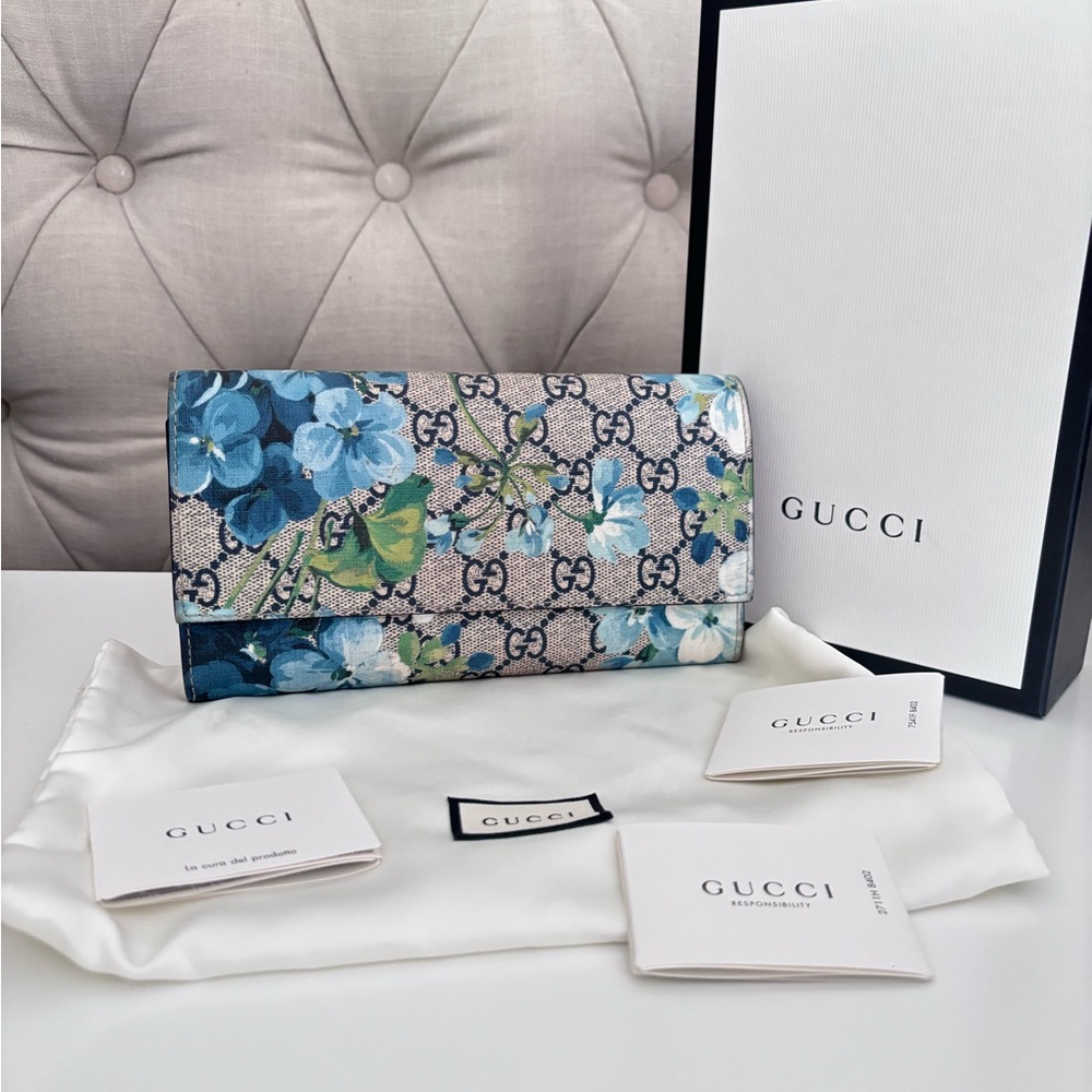 Gucci Blue and Green Floral wallet